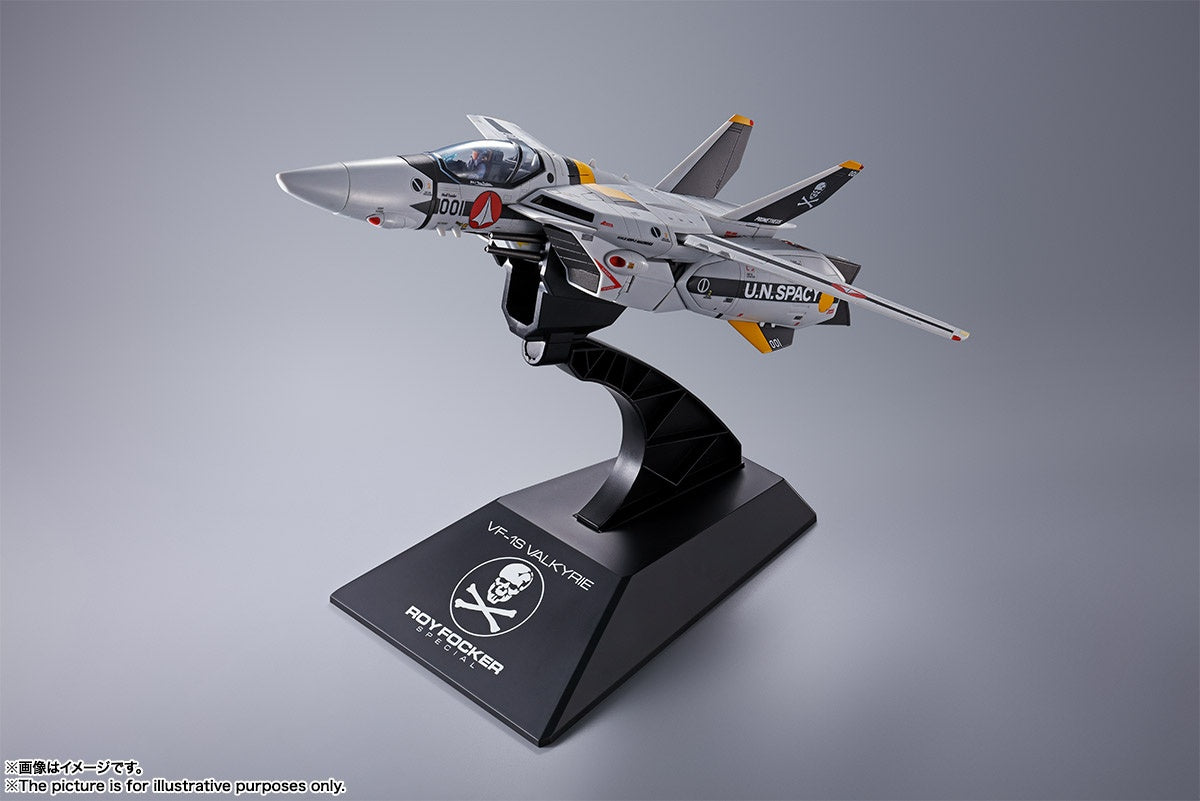 DX Chogokin VF-1S Valkyrie Roy Focker Special (First Limited Edition)