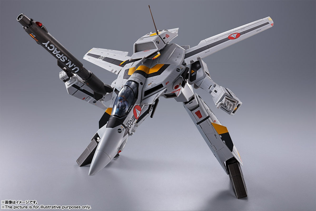 DX Chogokin VF-1S Valkyrie Roy Focker Special (First Limited Edition)
